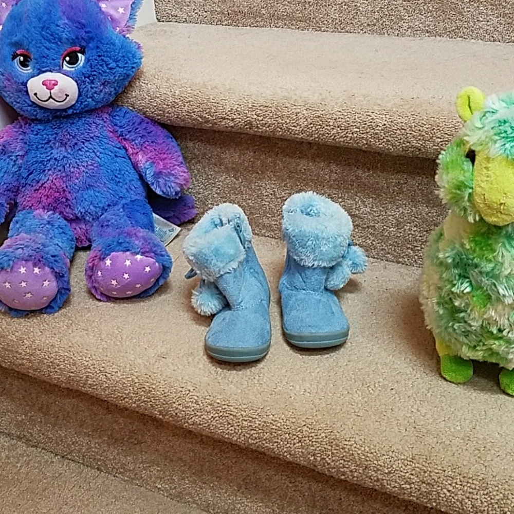 Toddler girl pom pom booties 4